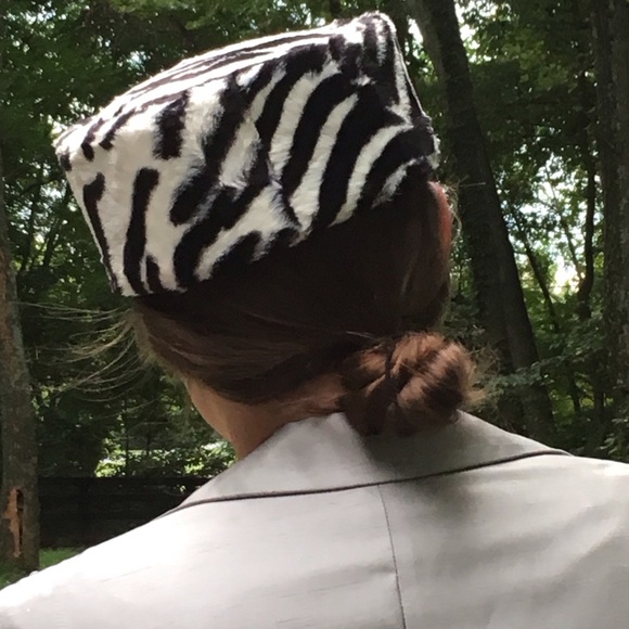 Stylish Zebra Print Women's Pillbox Hat - Picture 2 of 4
